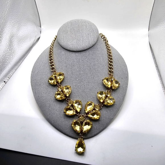 Leslie Danzis Jewelry - Leslie Danzis Elegant Gold Necklace with Yellow Rhinestones.  16" With 3.5" Ext